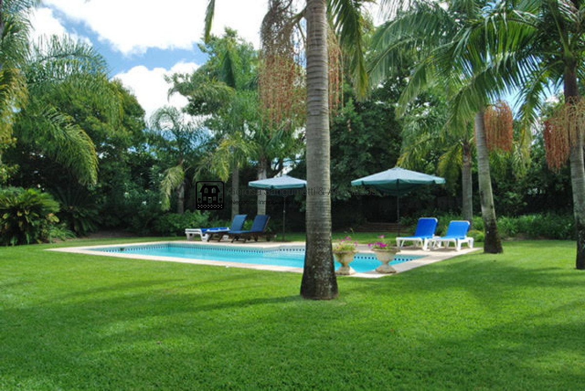 Casa ID.1590 - Espectacular casa, con todas las comodidades
