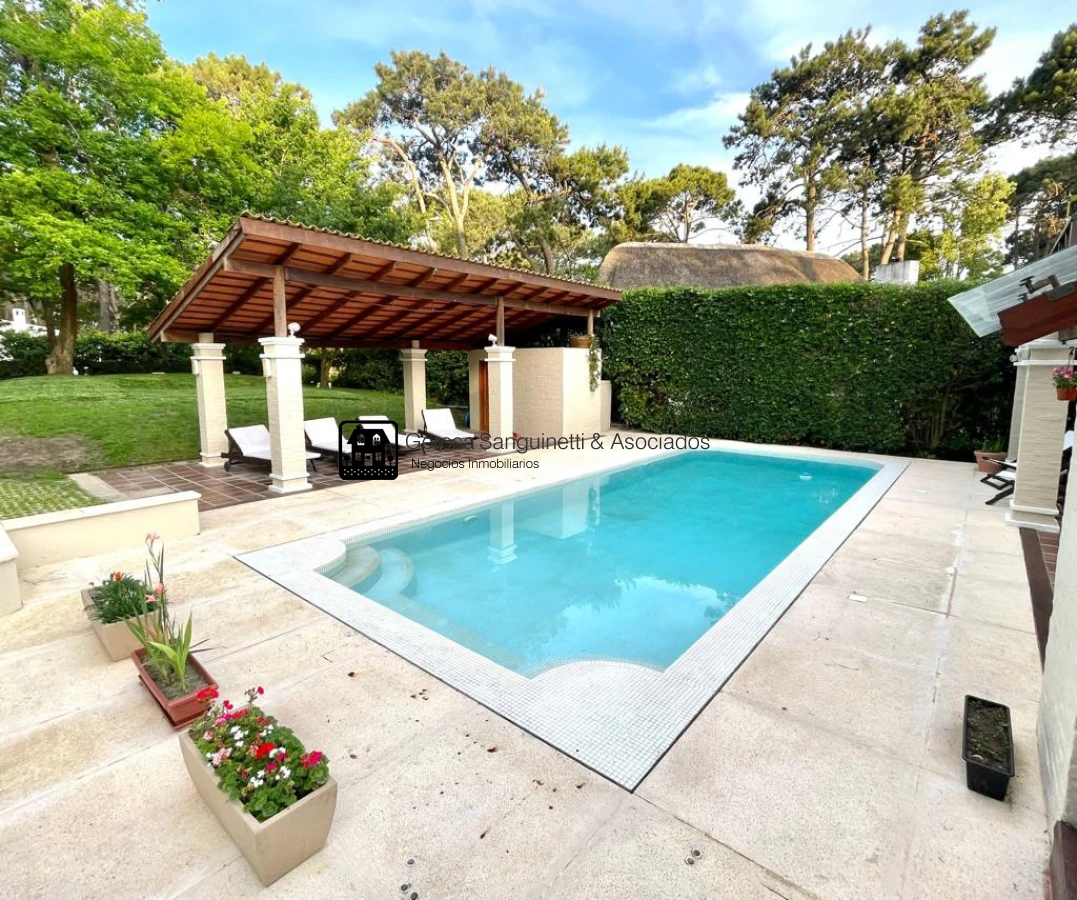 Casa ID.3260 - Muy linda casa en San Rafael de 3 dormitorios en alquiler