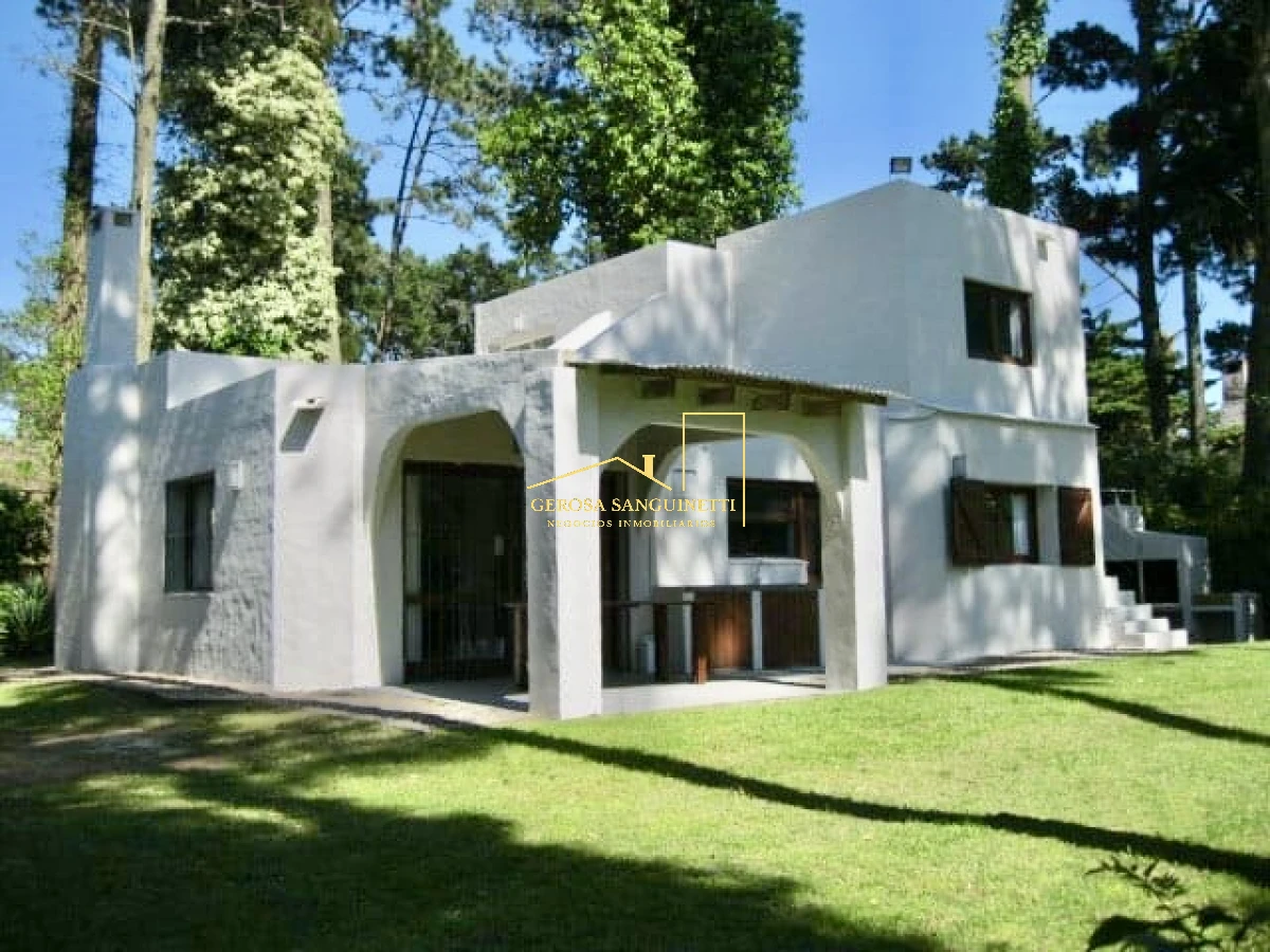 Casa ID.1020 - Casa en Pinares totalmente reciclada