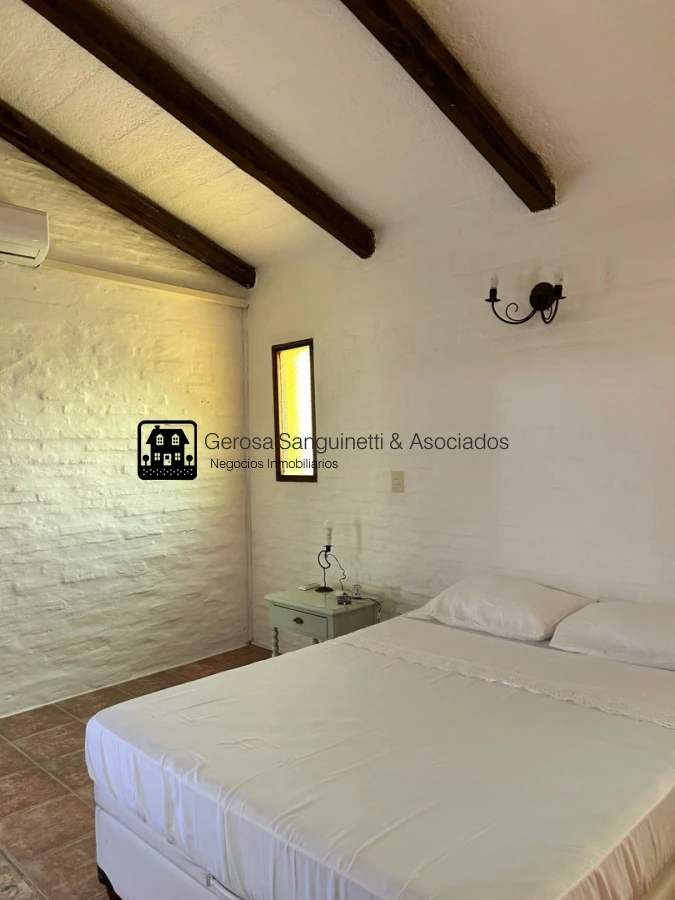 Casa ID.2124 - Casa en Pinares de 3 dormitorios en venta 