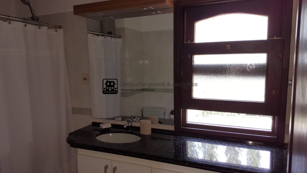 Casa ID.2114 - Casa en alquiler anual en pinares