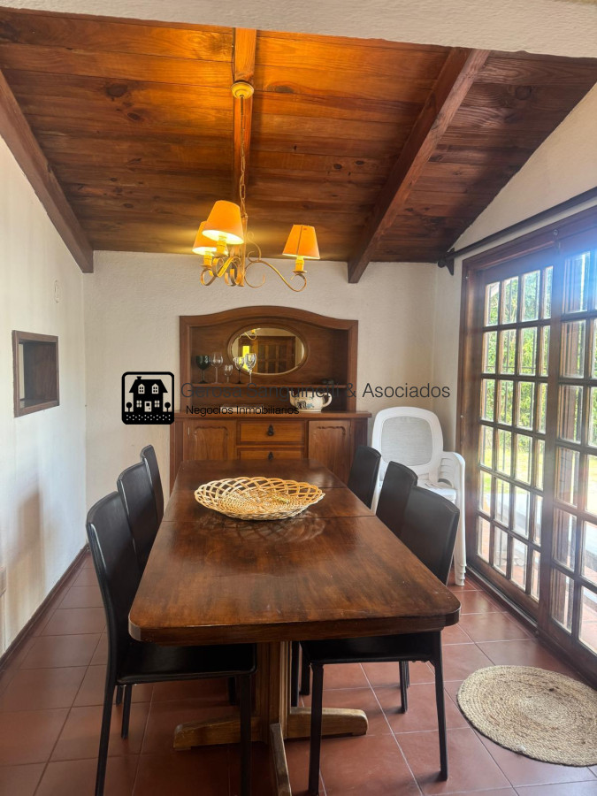 Casa ID.3257 - Casa en San Rafael de 4 dormitorios en alquiler