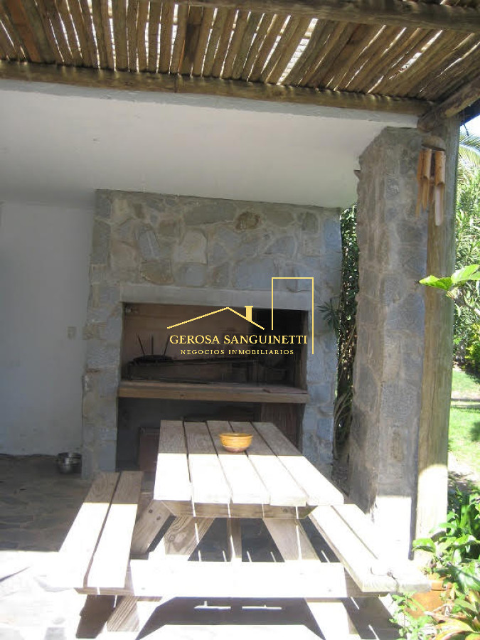 Casa ID.1628 - Espectacular casa en la barra