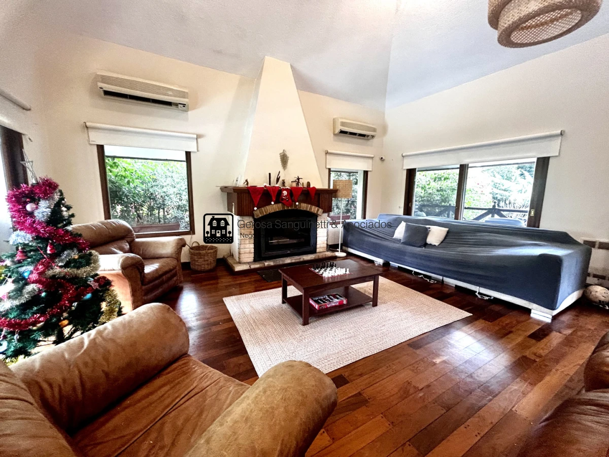 Casa ID.3198 - Casa de 6 dormitorios en San Rafael en alquiler