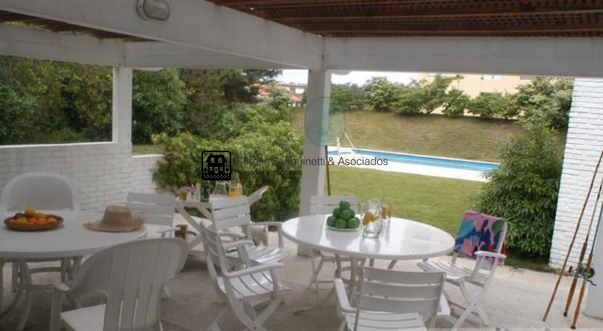 Casa ID.774 - Espectacular casa en Pinares frente al mar