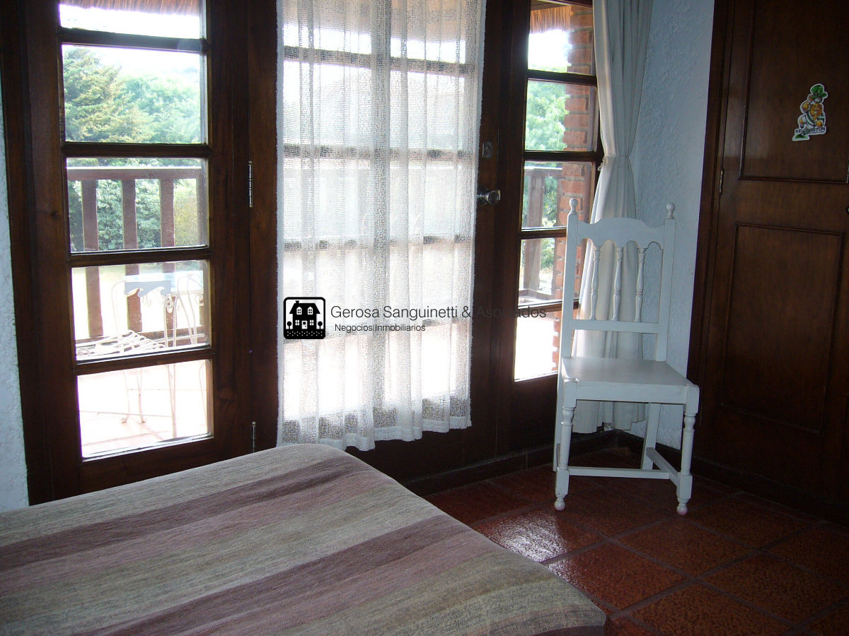Casa ID.798 - Quincho muy bien ubicado en Pinares