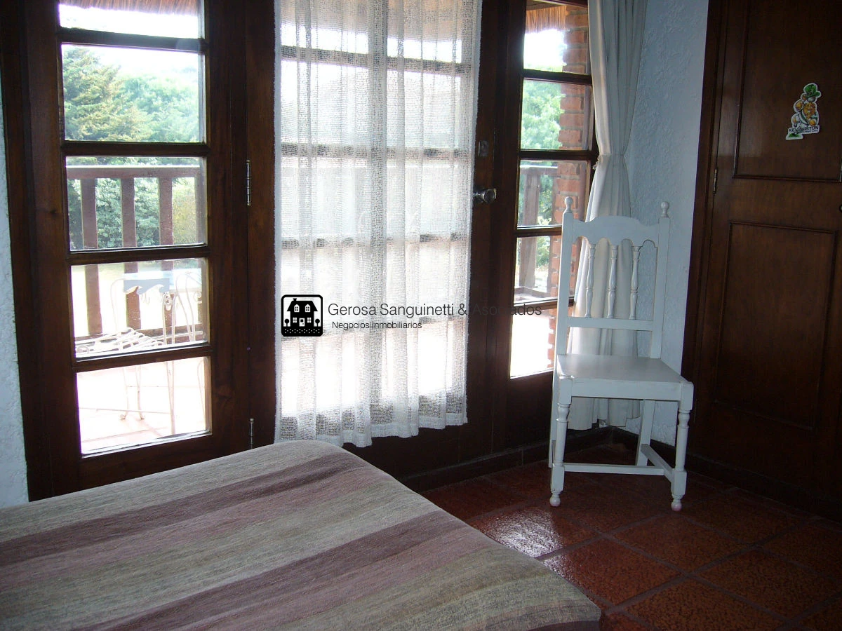 Casa ID.798 - Quincho muy bien ubicado en Pinares