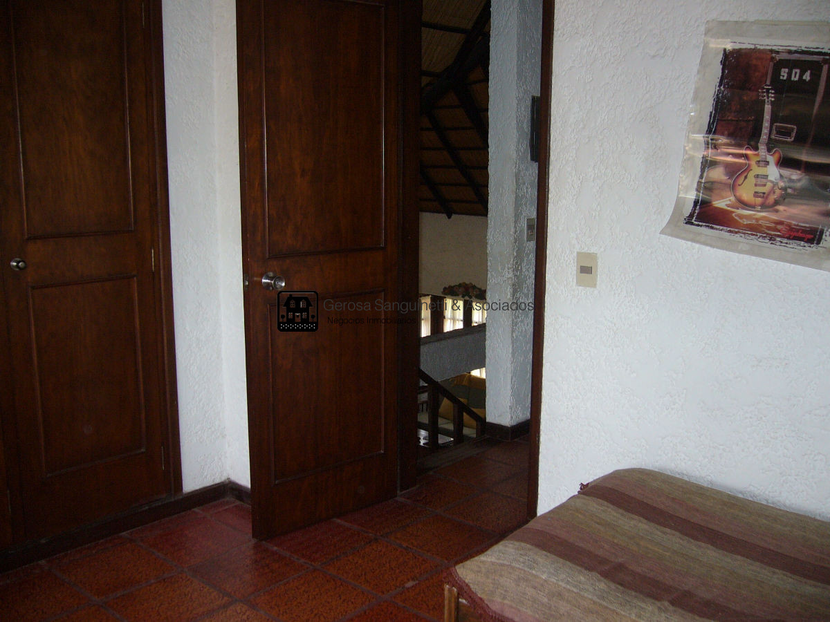 Casa ID.798 - Quincho muy bien ubicado en Pinares