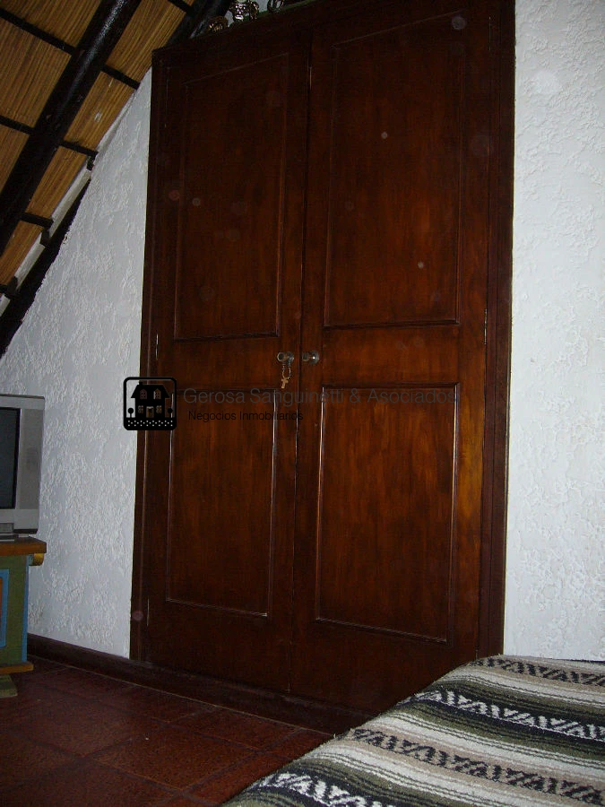 Casa ID.798 - Quincho muy bien ubicado en Pinares