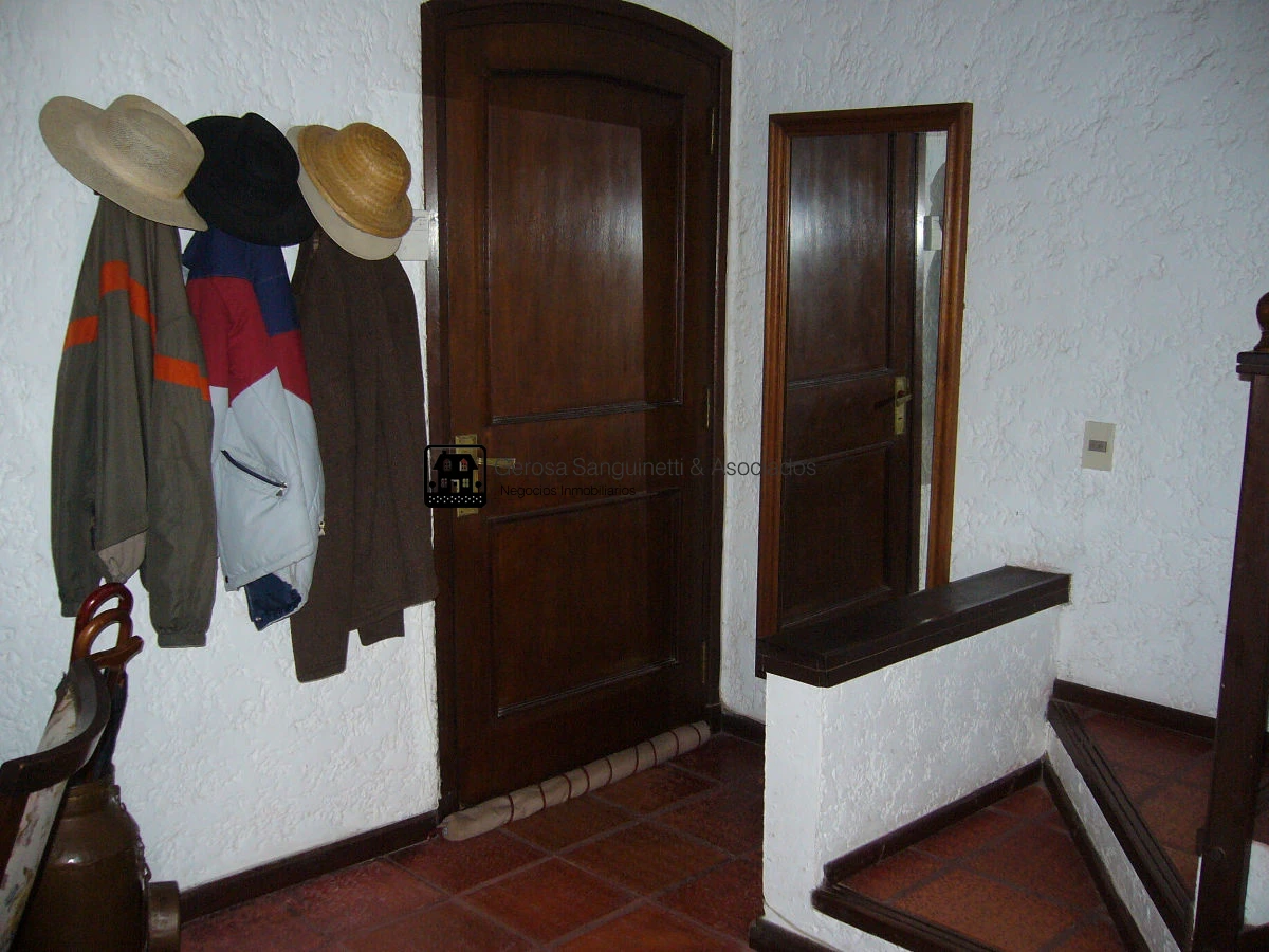 Casa ID.798 - Quincho muy bien ubicado en Pinares
