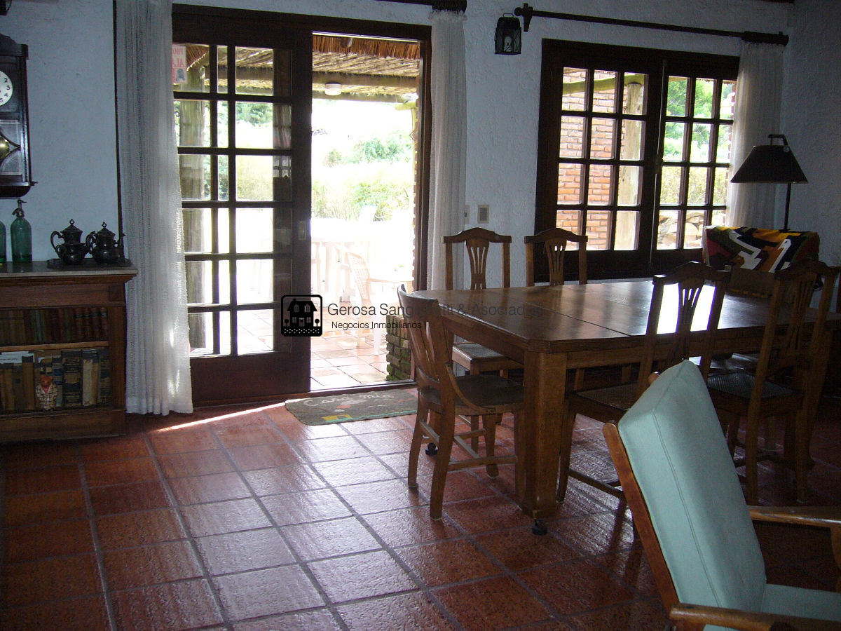 Casa ID.798 - Quincho muy bien ubicado en Pinares