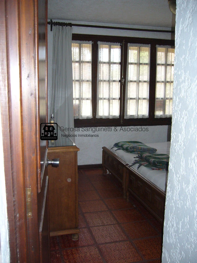 Casa ID.798 - Quincho muy bien ubicado en Pinares