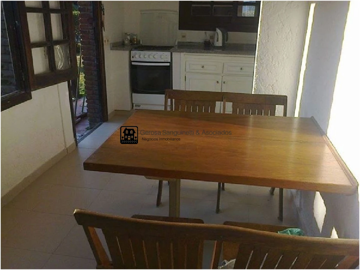 Casa ID.798 - Quincho muy bien ubicado en Pinares
