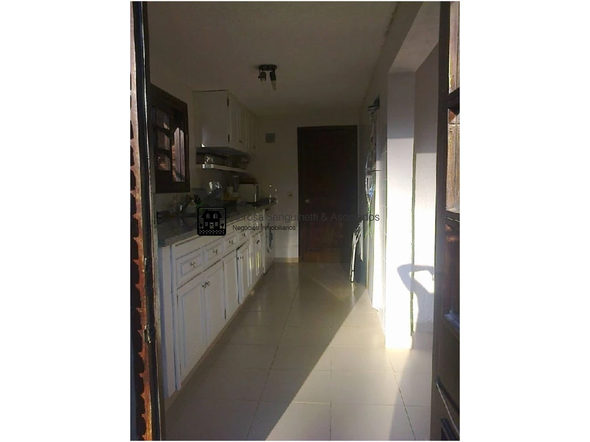 Casa ID.798 - Quincho muy bien ubicado en Pinares