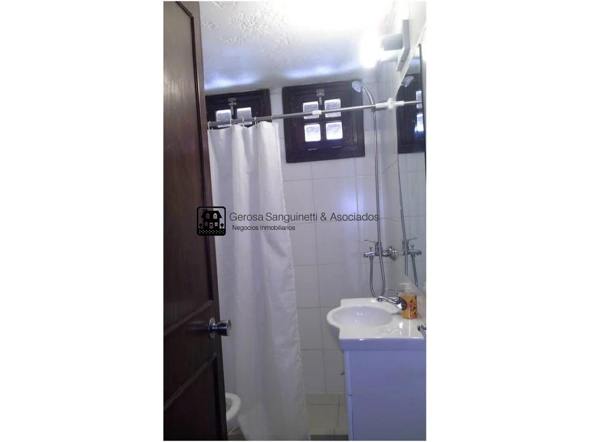 Casa ID.798 - Quincho muy bien ubicado en Pinares