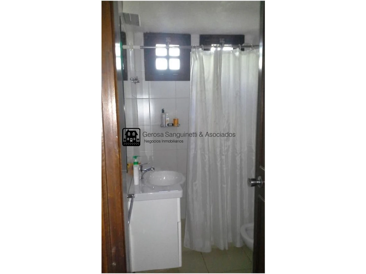 Casa ID.798 - Quincho muy bien ubicado en Pinares