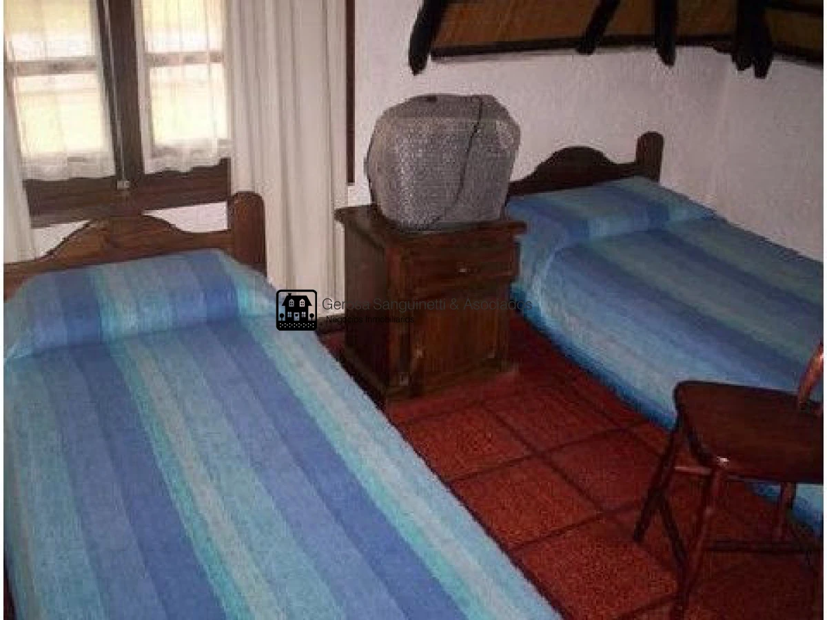 Casa ID.798 - Quincho muy bien ubicado en Pinares