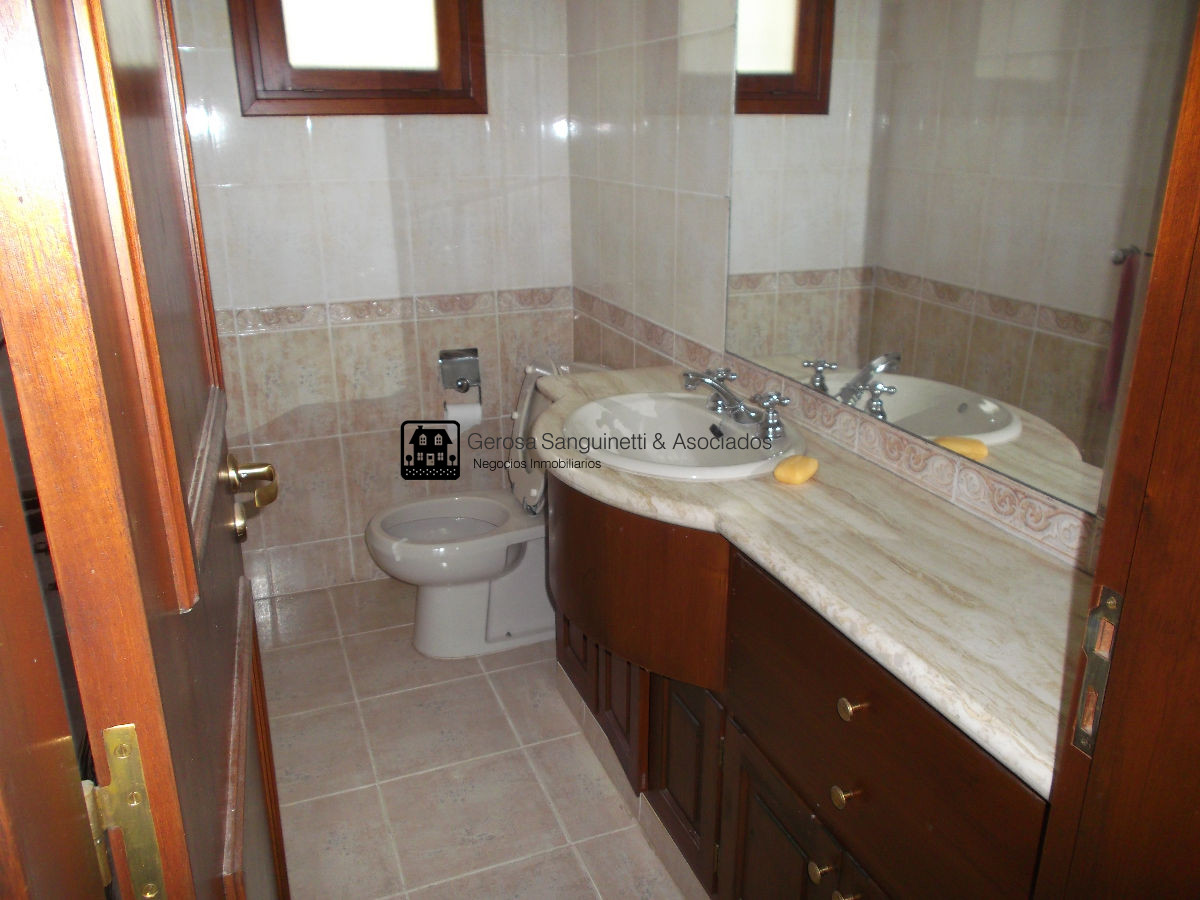 Casa ID.862 - Casa en Jardines de Córdoba