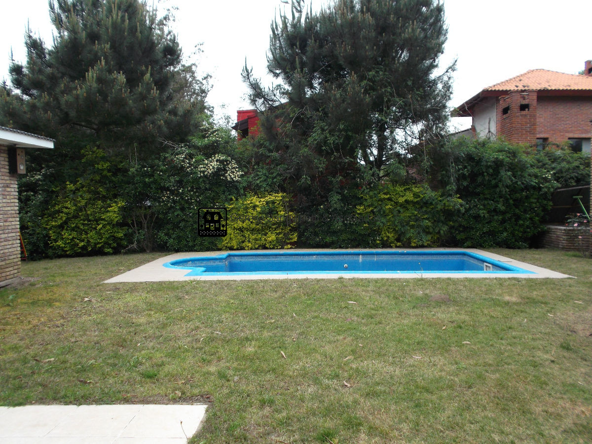 Casa ID.862 - Casa en Jardines de Córdoba
