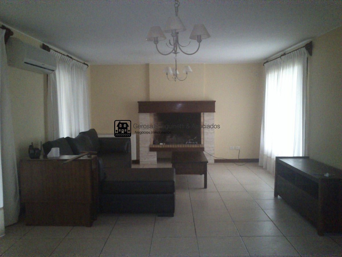 Casa ID.862 - Casa en Jardines de Córdoba