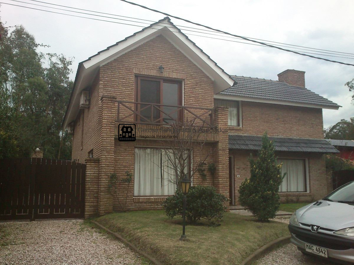 Casa ID.862 - Casa en Jardines de Córdoba