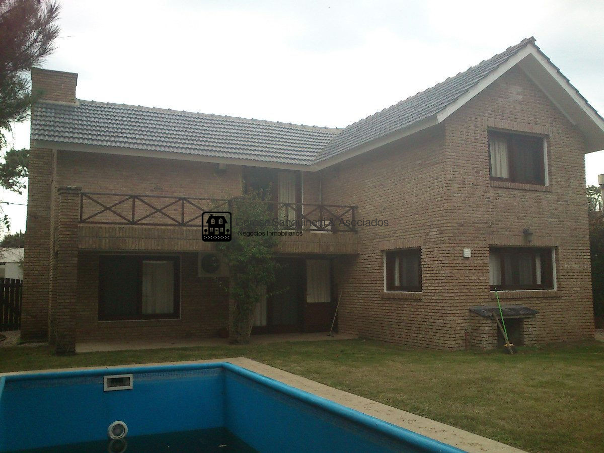 Casa ID.862 - Casa en Jardines de Córdoba