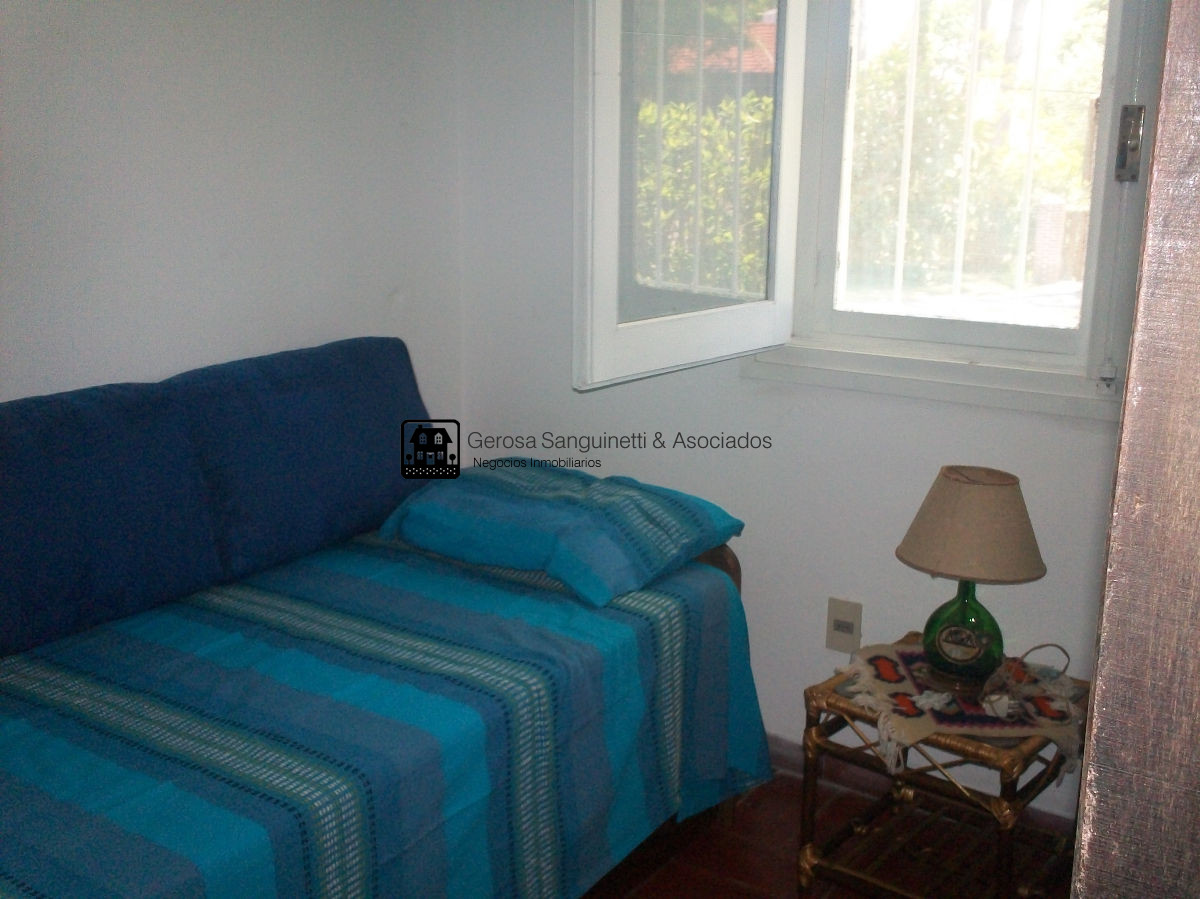 Casa ID.645 - Muy linda casa en alquiler anual a 2 cuadras del mar