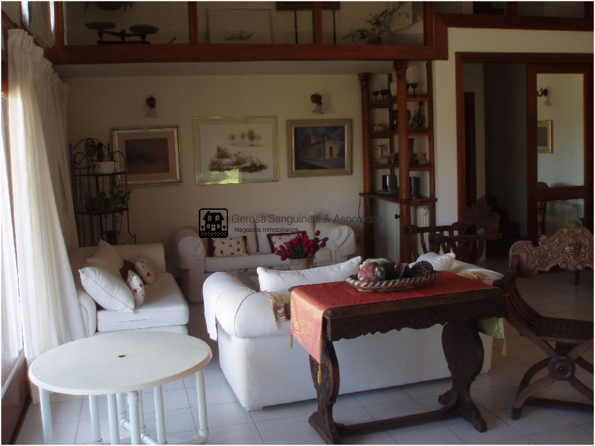 Casa ID.898 - Casa en la Mansa a 1 cuadra del mar 