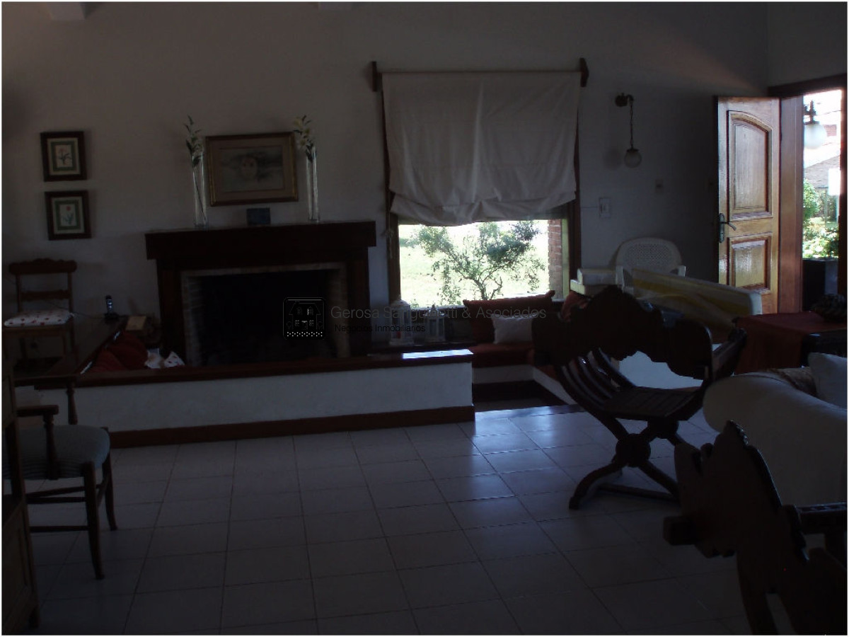 Casa ID.898 - Casa en la Mansa a 1 cuadra del mar 