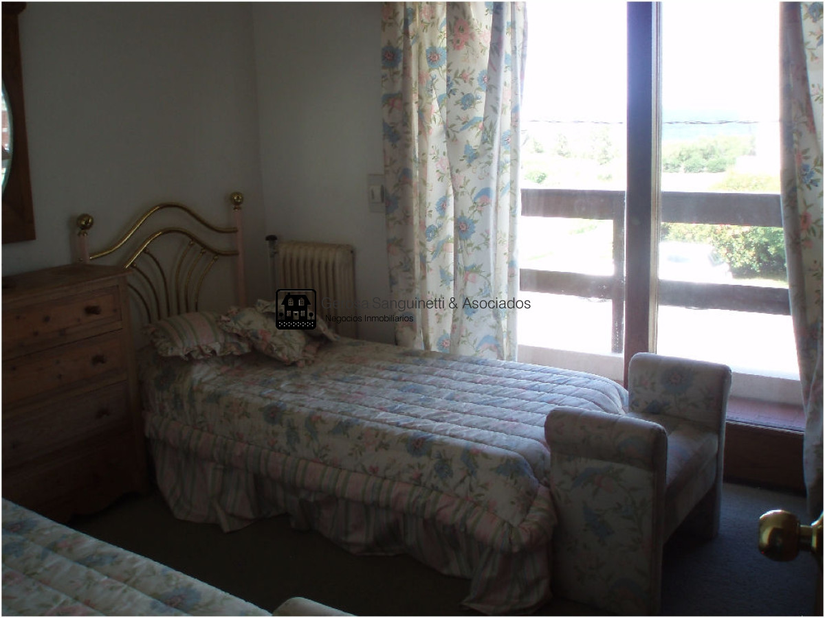 Casa ID.898 - Casa en la Mansa a 1 cuadra del mar 