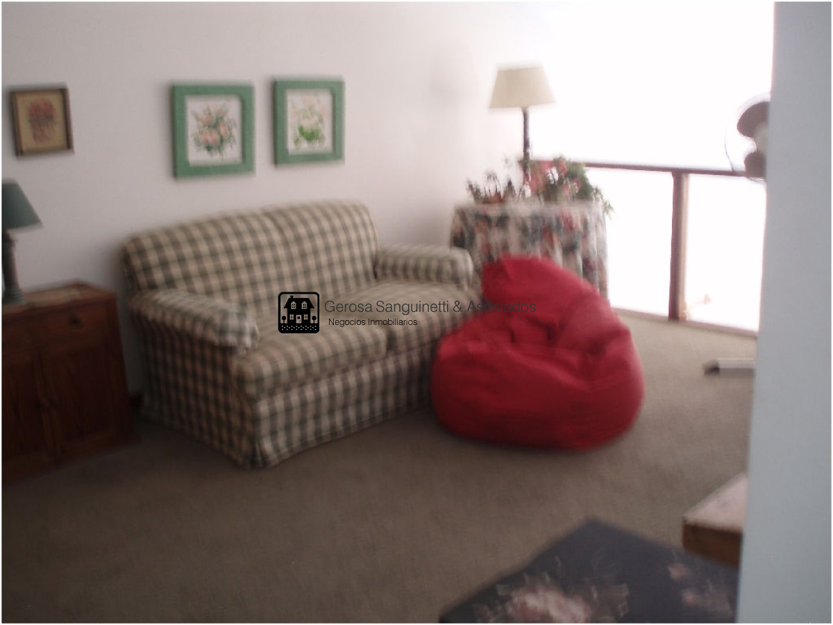 Casa ID.898 - Casa en la Mansa a 1 cuadra del mar 