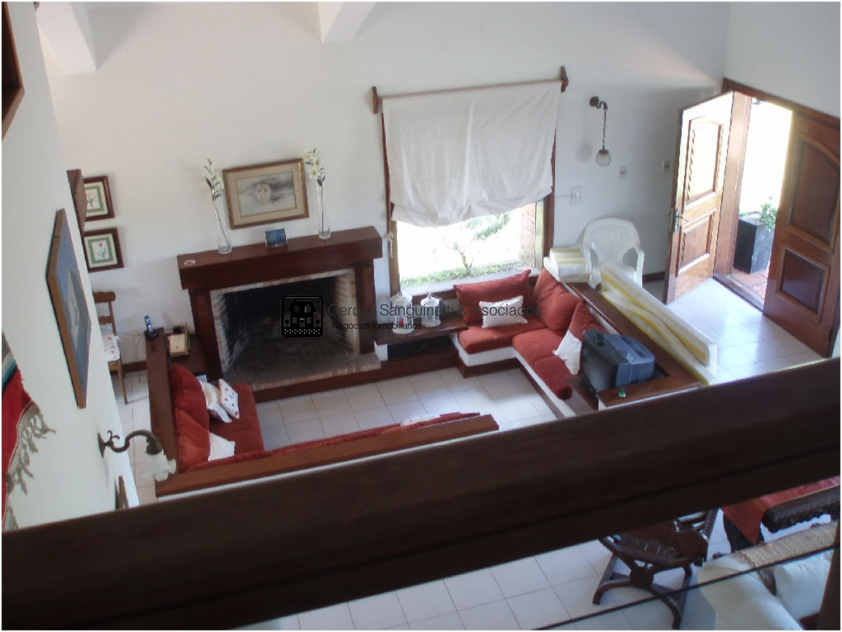 Casa ID.898 - Casa en la Mansa a 1 cuadra del mar 