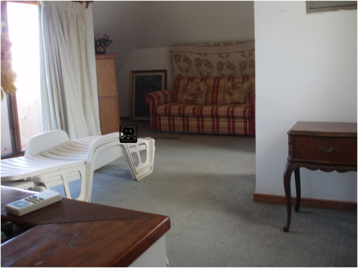 Casa ID.898 - Casa en la Mansa a 1 cuadra del mar 