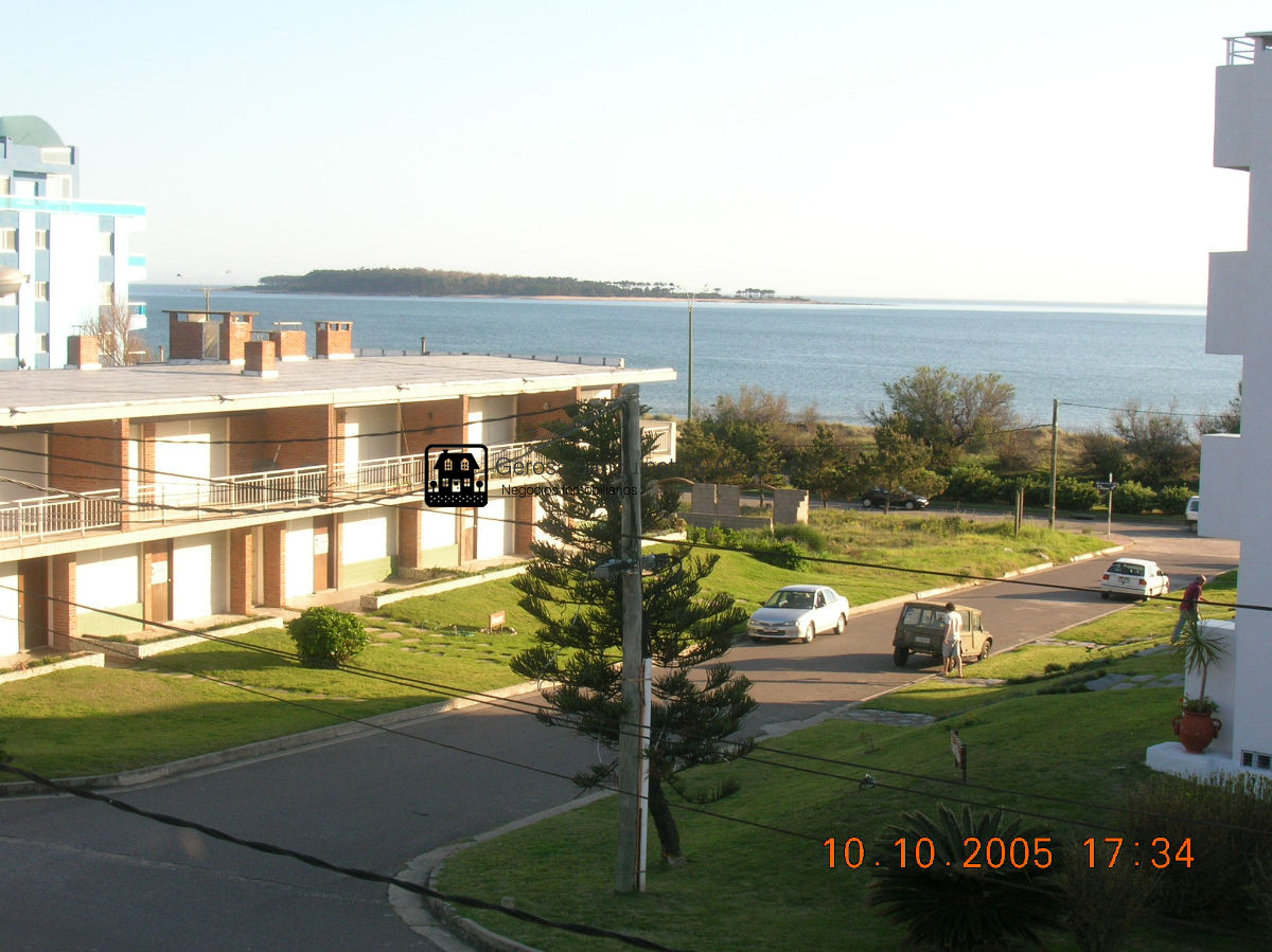 Casa ID.898 - Casa en la Mansa a 1 cuadra del mar 