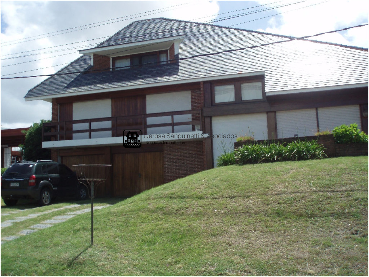 Casa ID.898 - Casa en la Mansa a 1 cuadra del mar 