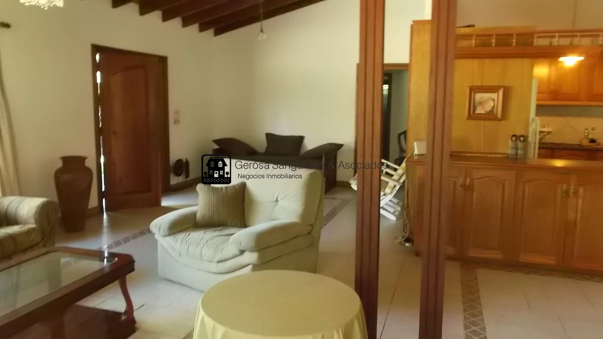 Casa ID.905 - Casa muy bien ubicada en Pinares 