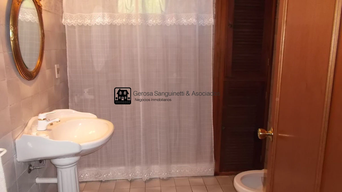 Casa ID.905 - Casa muy bien ubicada en Pinares 