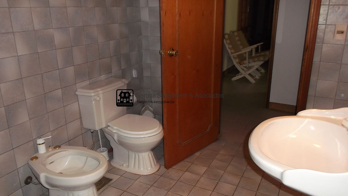 Casa ID.905 - Casa muy bien ubicada en Pinares 