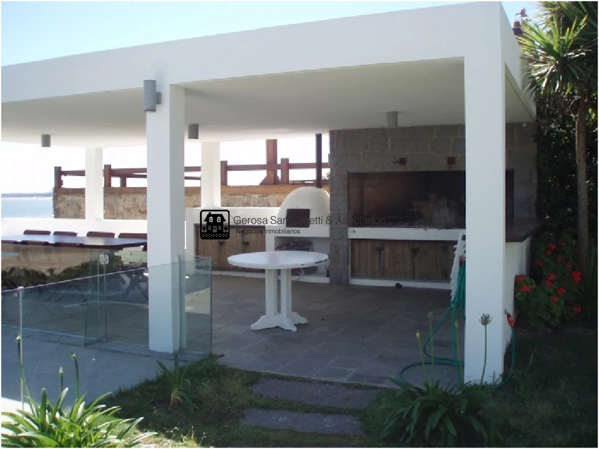 Casa ID.1120 - Espectacular casa en Solanas sobre la playa con piscina