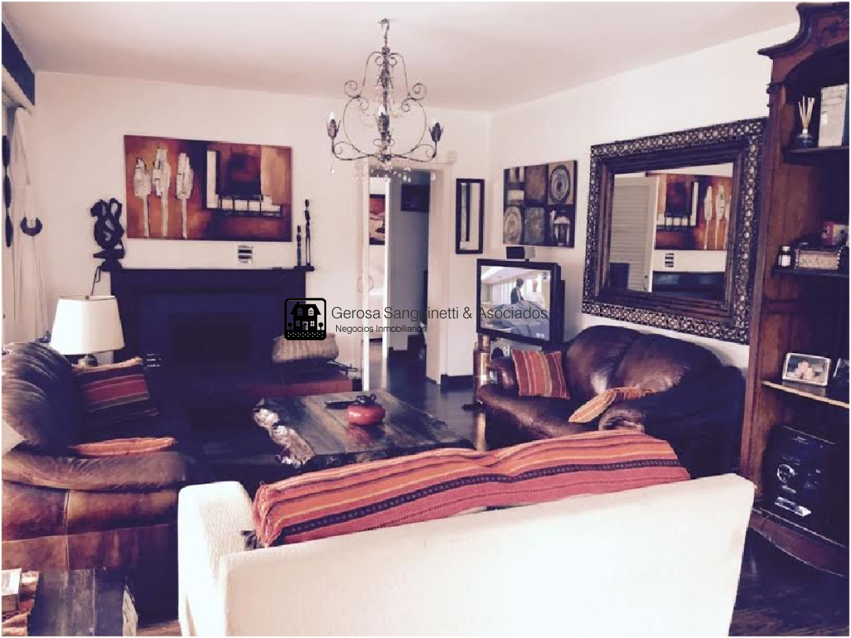 Casa ID.1276 - Casa en la Playa Mansa a 1 cuadra del mar