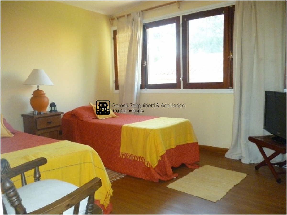 Casa ID.1333 - Casa en Pinares, ideal para vivir todo el año