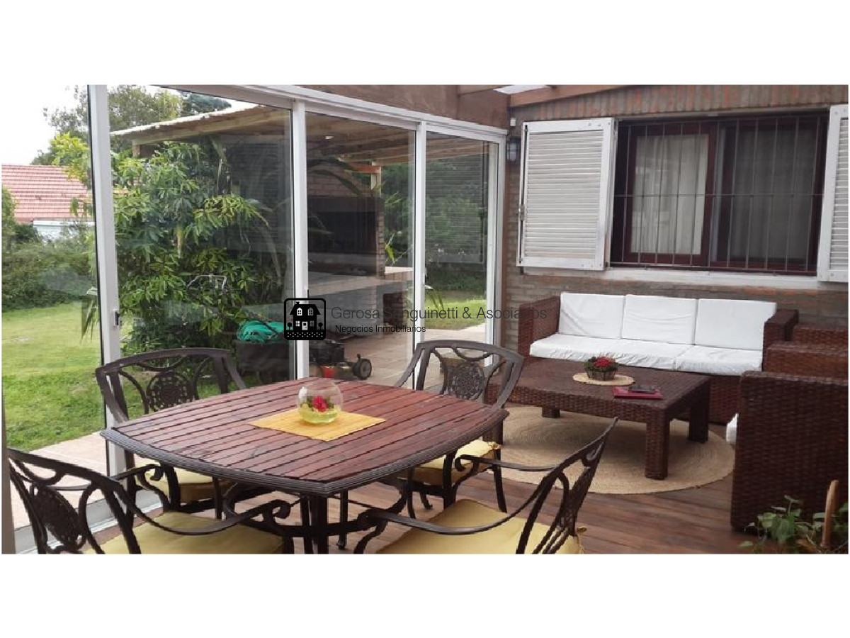 Casa ID.1333 - Casa en Pinares, ideal para vivir todo el año
