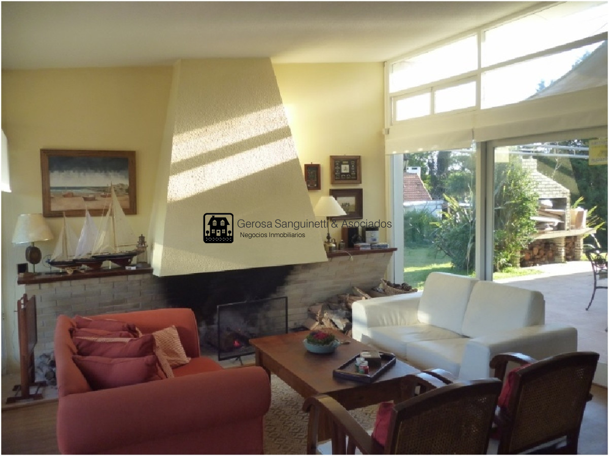 Casa ID.1333 - Casa en Pinares, ideal para vivir todo el año
