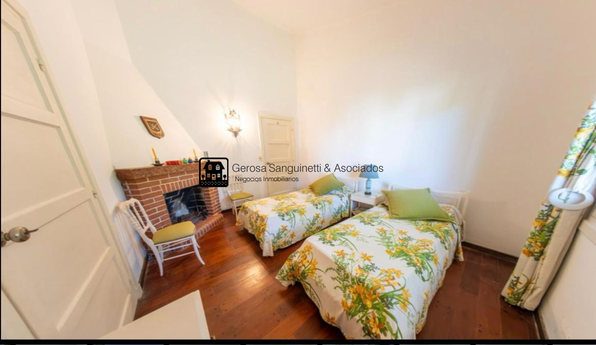 Casa ID.3310 - Casa de 4 dormitorios en alquiler en San Rafael 