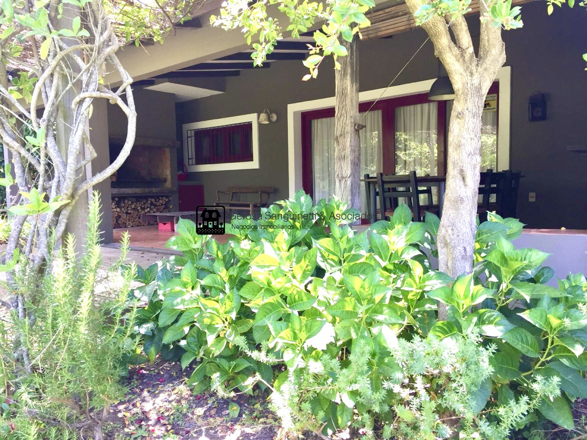 Casa ID.2728 - Muy linda casa en alquiler de temporada en Playa Verde