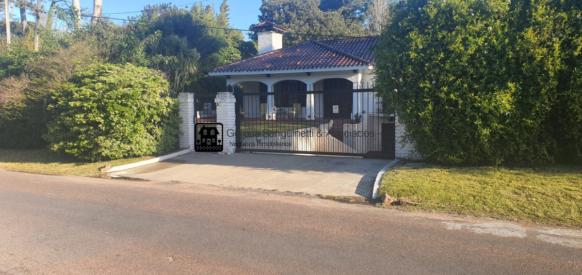 Casa ID.2497 - OPORTUNIDAD! Muy linda casa ideal para vivir todo el año