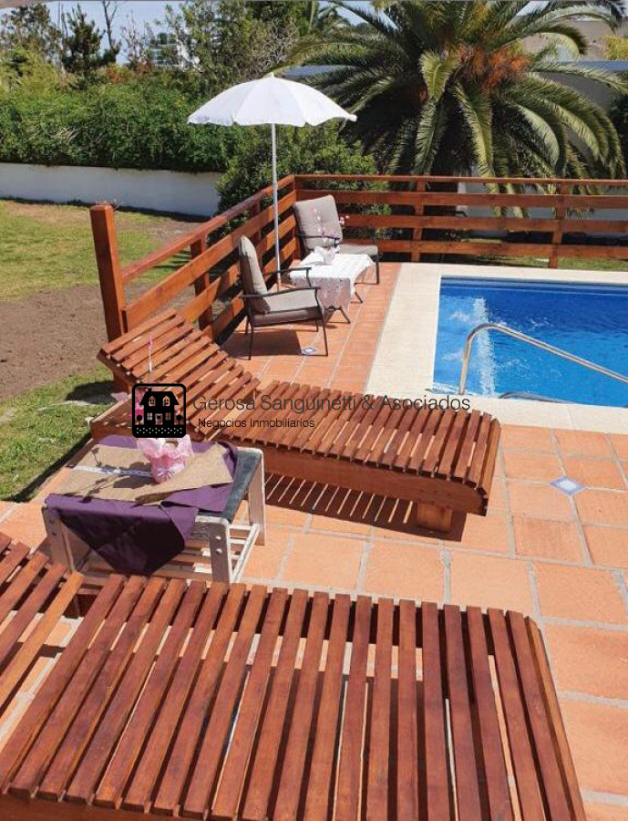 Casa ID.1985 - Pinares, a metros del mar