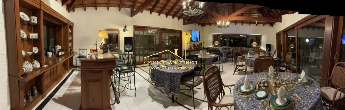 Casa ID.3254 - Gran casa de 10 dormitorios en alquiler en Punta del Este