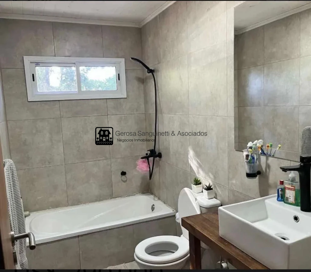 Casa ID.3367 - Casa de 3 dormitorios en venta en Las Grutas . Punta del Este 