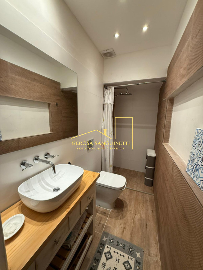 Casa ID.3332 - Chalet con piscina climatizada de 3 dormitorios en alquiler Punta del Este